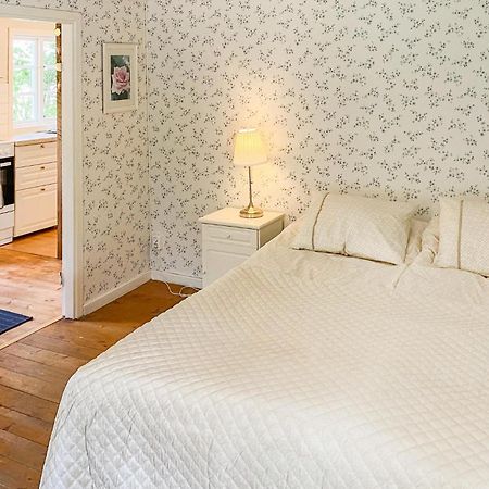 Amazing Home In Faerjestaden With Kitchen Экстерьер фото